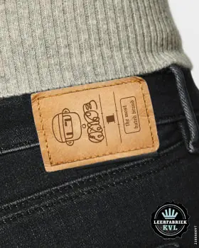 Patch Con Logo Per Abbigliamento